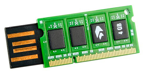 augustus 2009: ddr-ram-flash-drive1..jpg