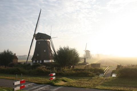 Molen, maar geen mooie mist